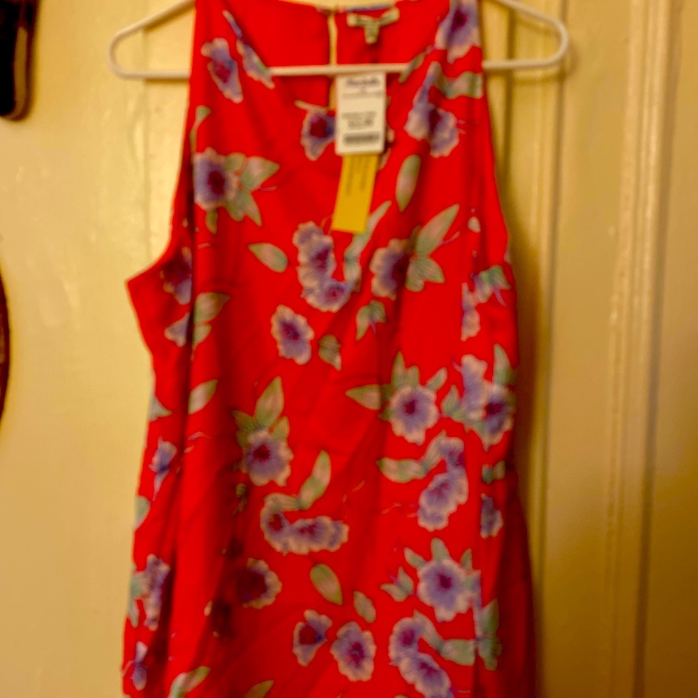 Sleeveless blouse